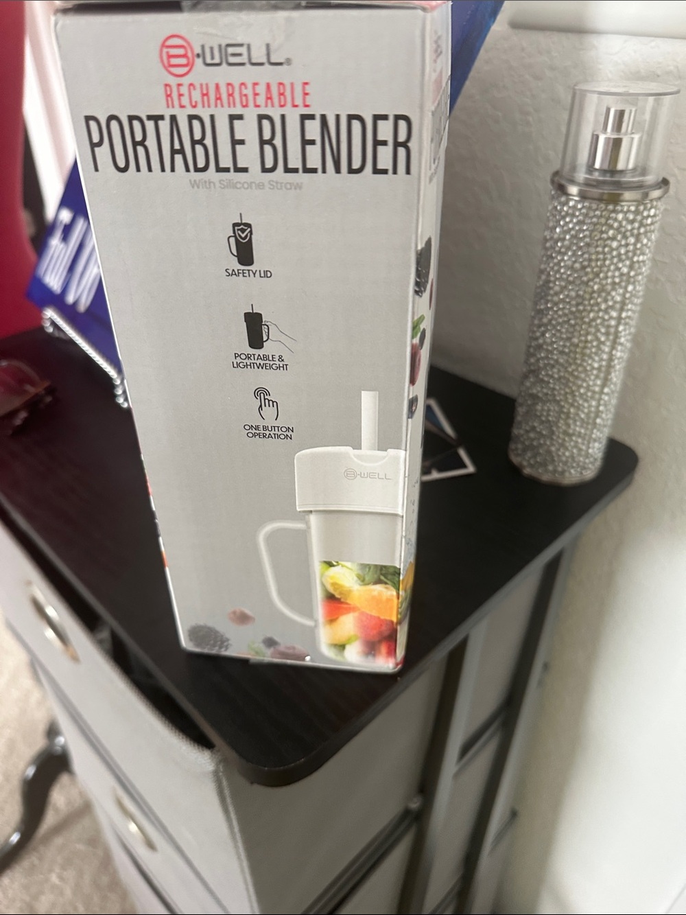 Rechargeable Portable Blender — White - Picture 3 of 5